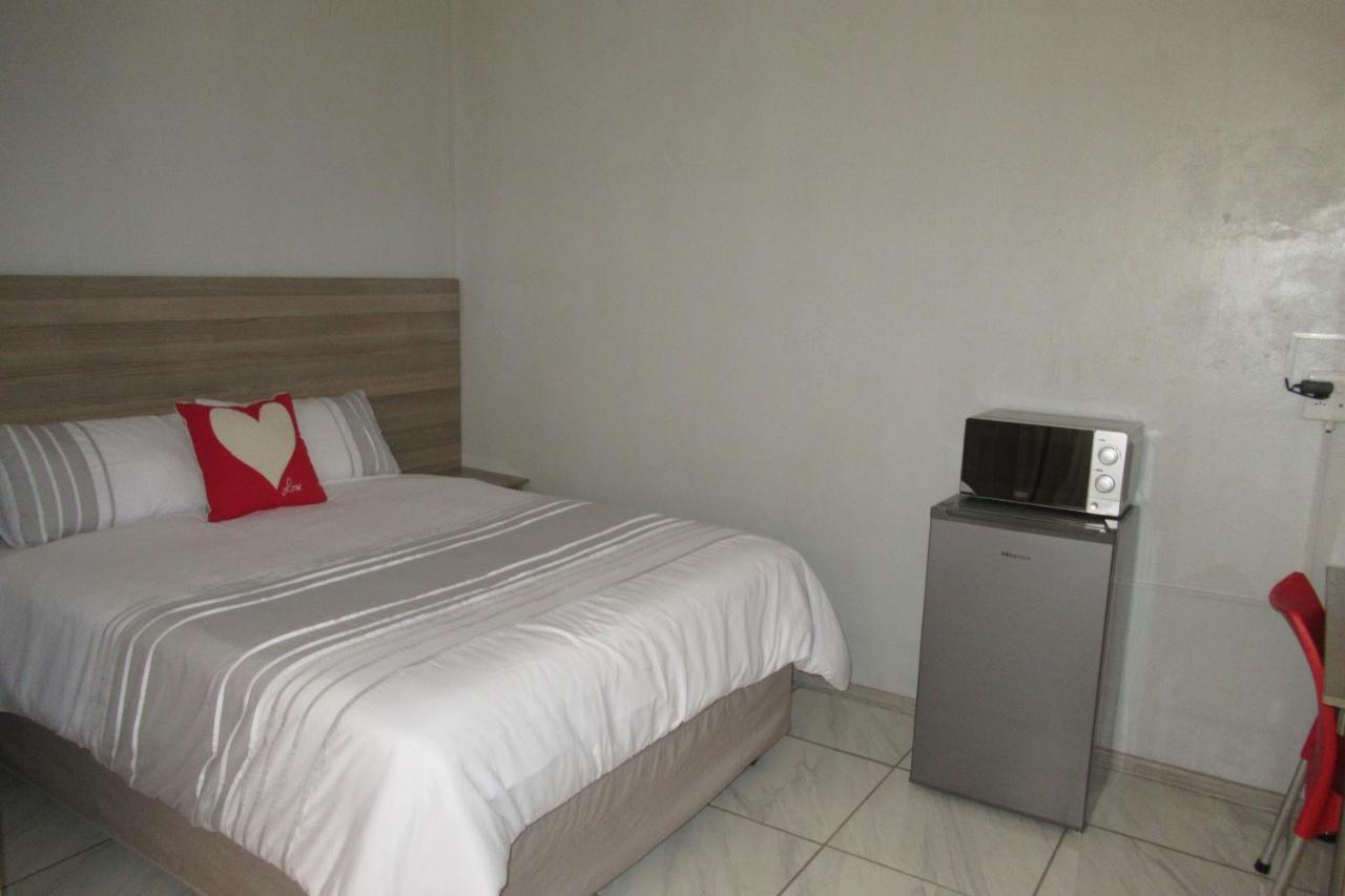 Pab-Love Guest House Kuruman Exterior foto